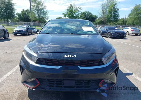 2022 Kia Forte Gt-Line z USA, uszkodzony, nr VIN 3KPF54ADXNE505000